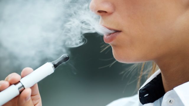 Restricted airways, scarred lung tissue found among vapers